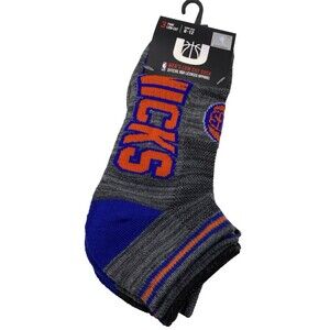 NEW Men’s NY Knicks Low Cut Socks Size 6-12 Icerbrand 3 Pairs